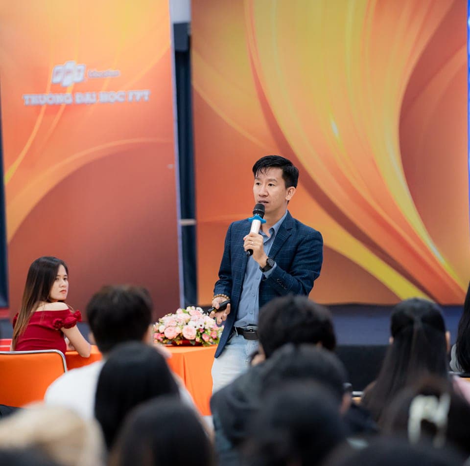 Thầy Nguyễn Tiến Đức