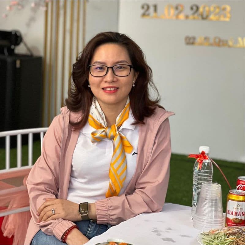 Ms. Huyền